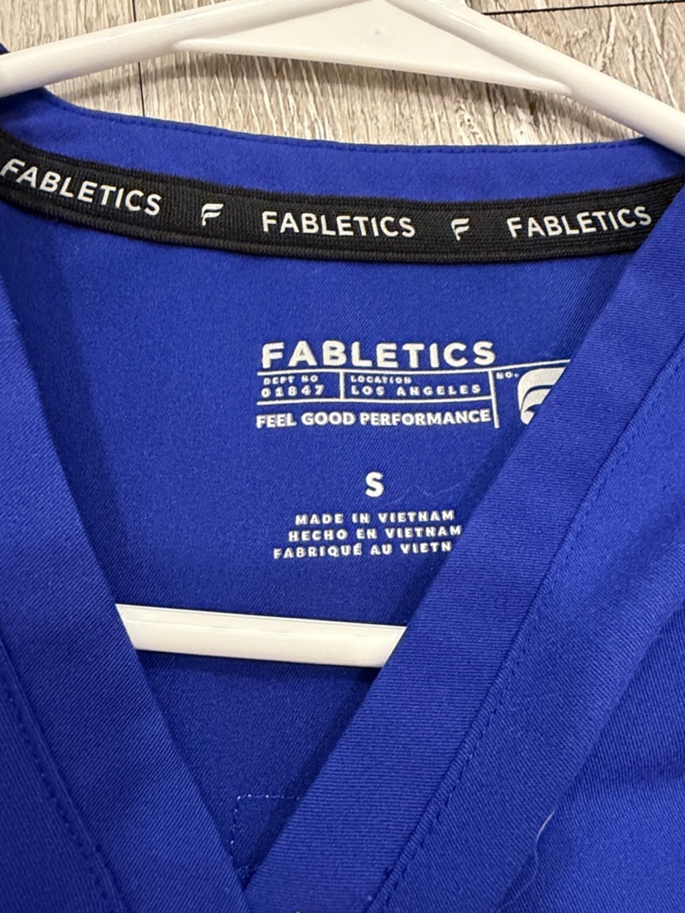 Fabletics Scrub Set - Picture 2 of 10